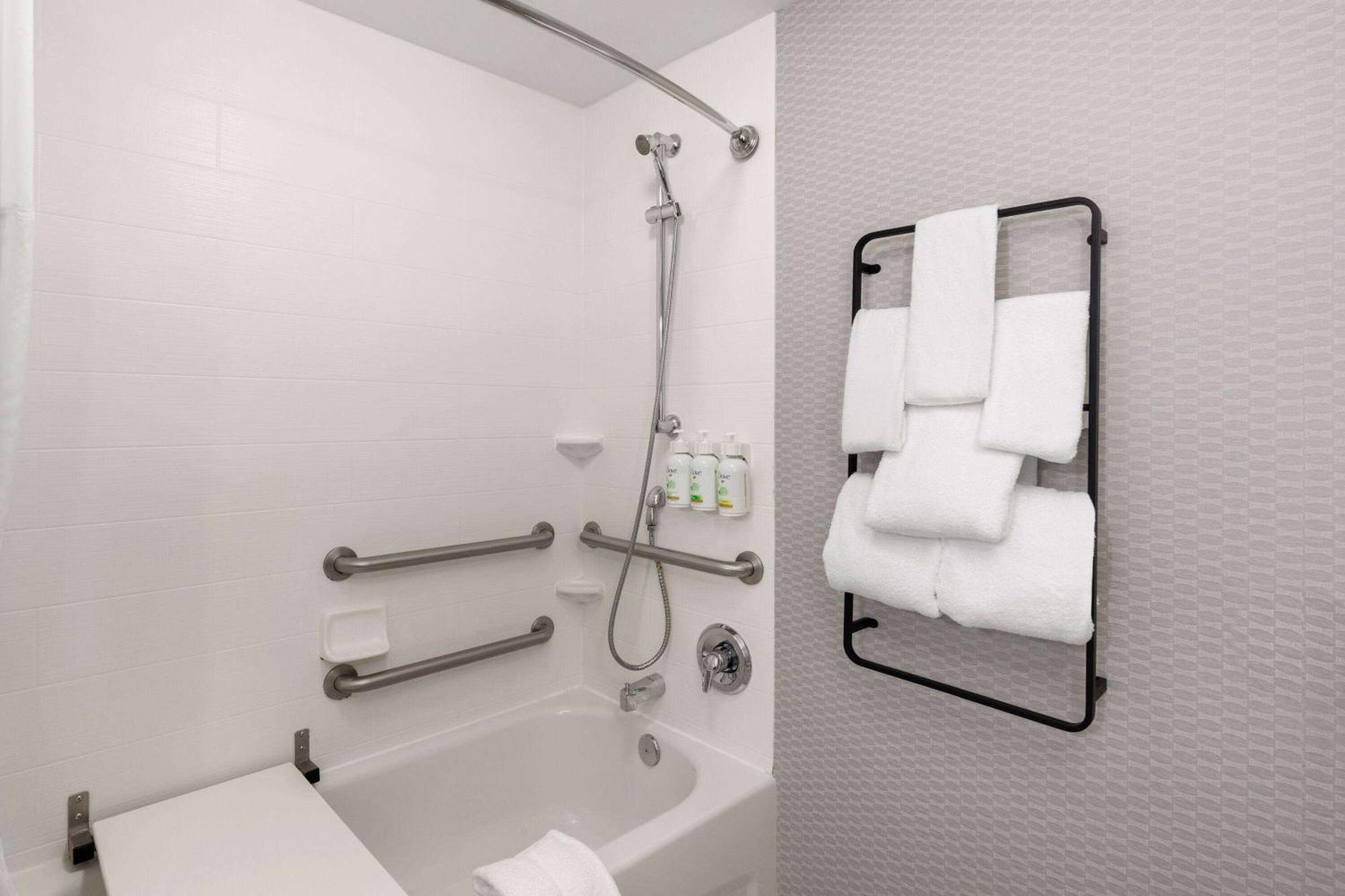La Quinta By Wyndham Knoxville Central Papermill Εξωτερικό φωτογραφία
