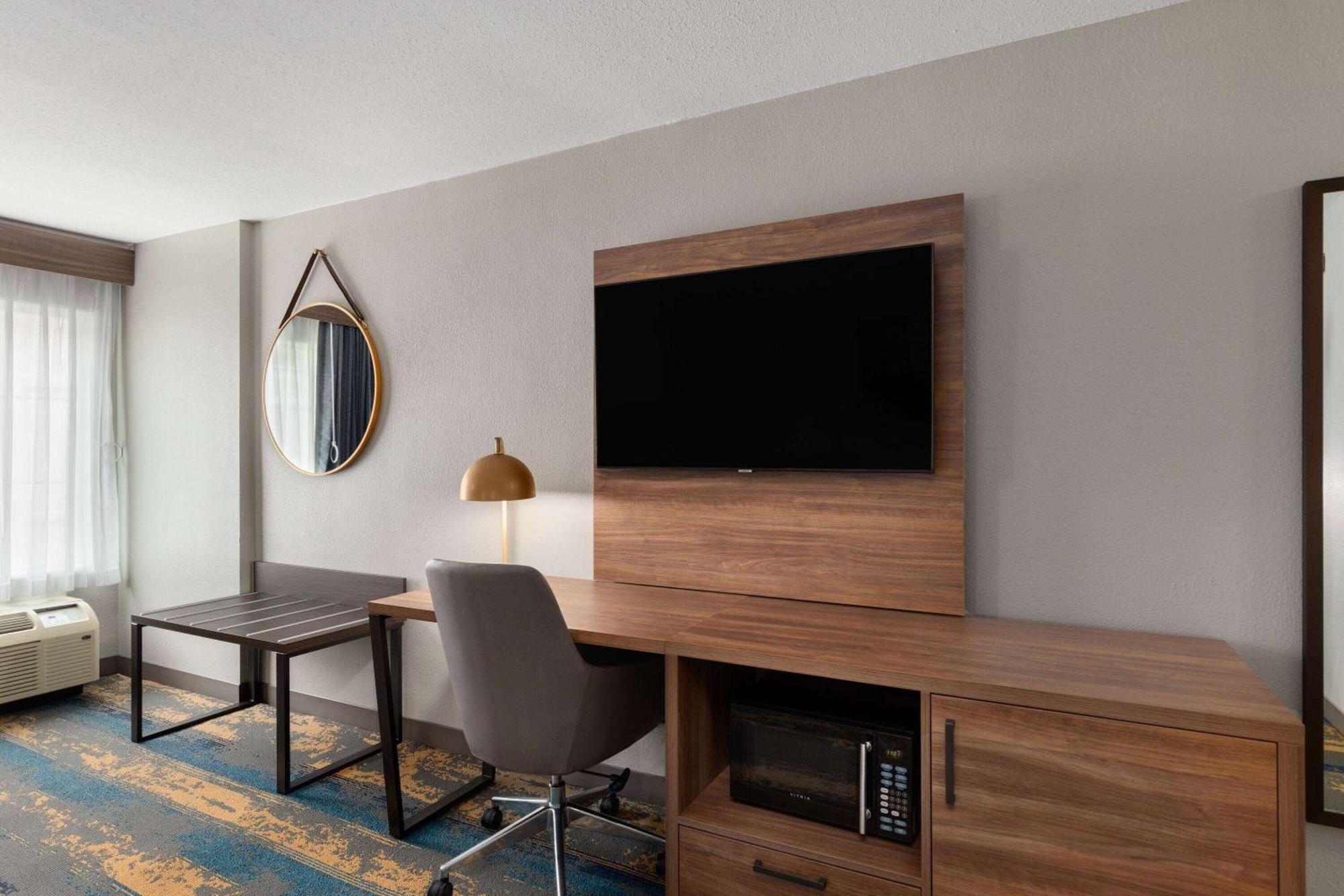 La Quinta By Wyndham Knoxville Central Papermill Εξωτερικό φωτογραφία