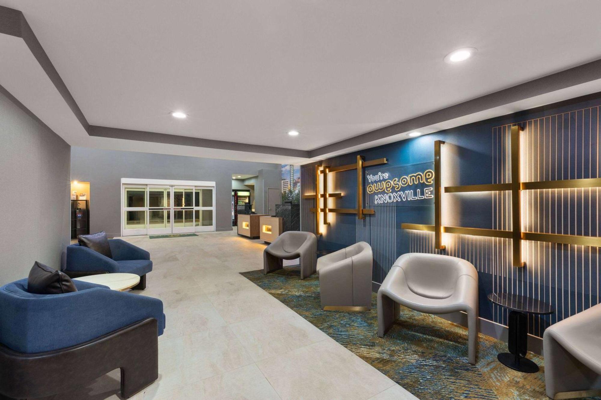 La Quinta By Wyndham Knoxville Central Papermill Εξωτερικό φωτογραφία