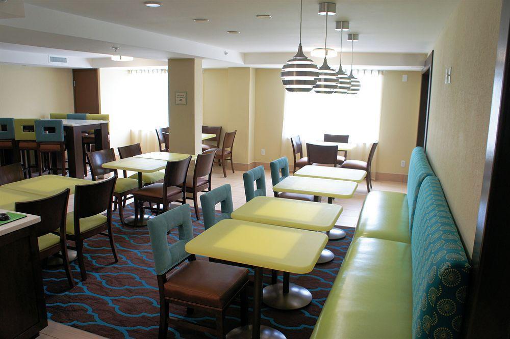 La Quinta By Wyndham Knoxville Central Papermill Εξωτερικό φωτογραφία