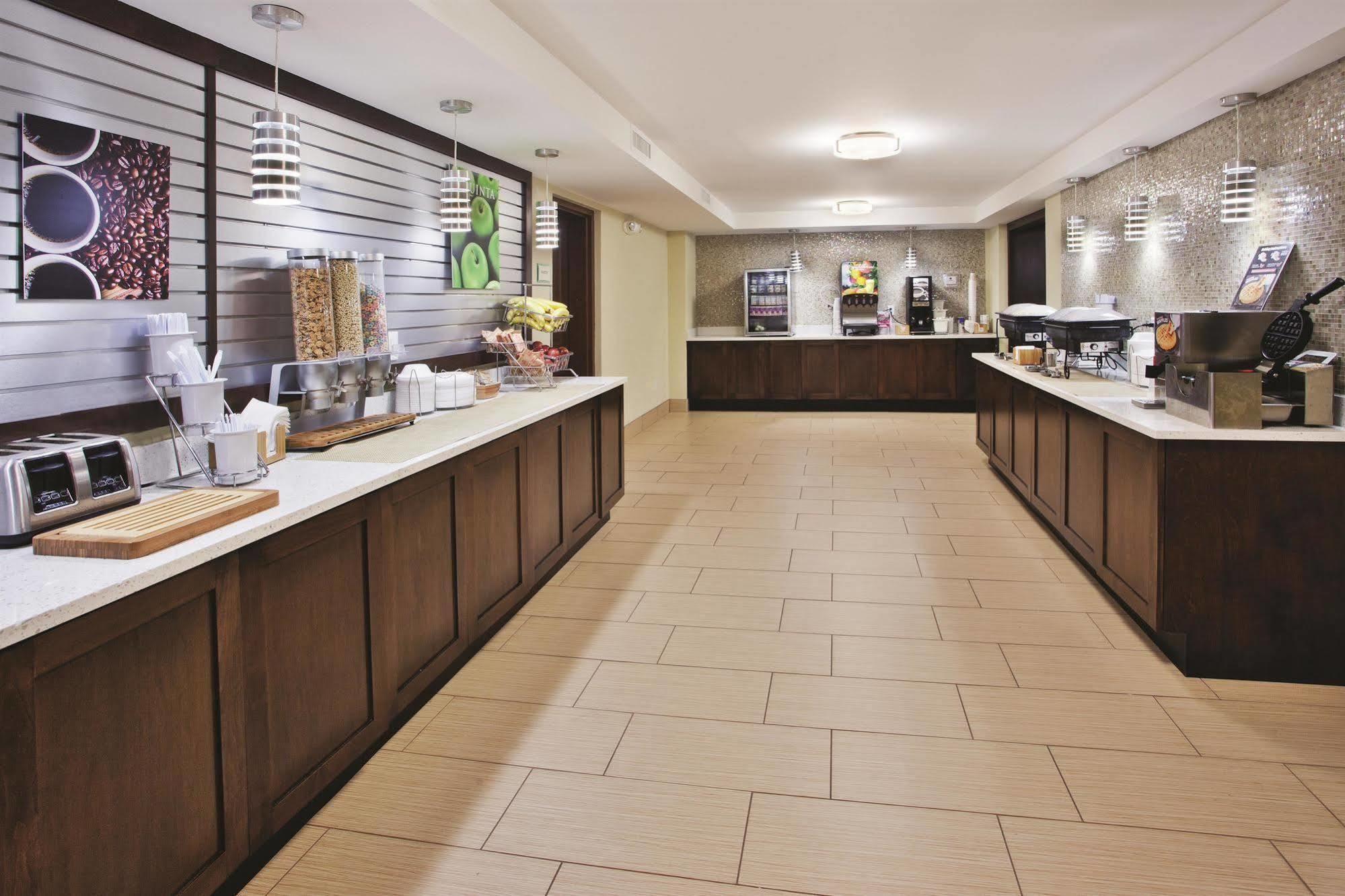 La Quinta By Wyndham Knoxville Central Papermill Εξωτερικό φωτογραφία