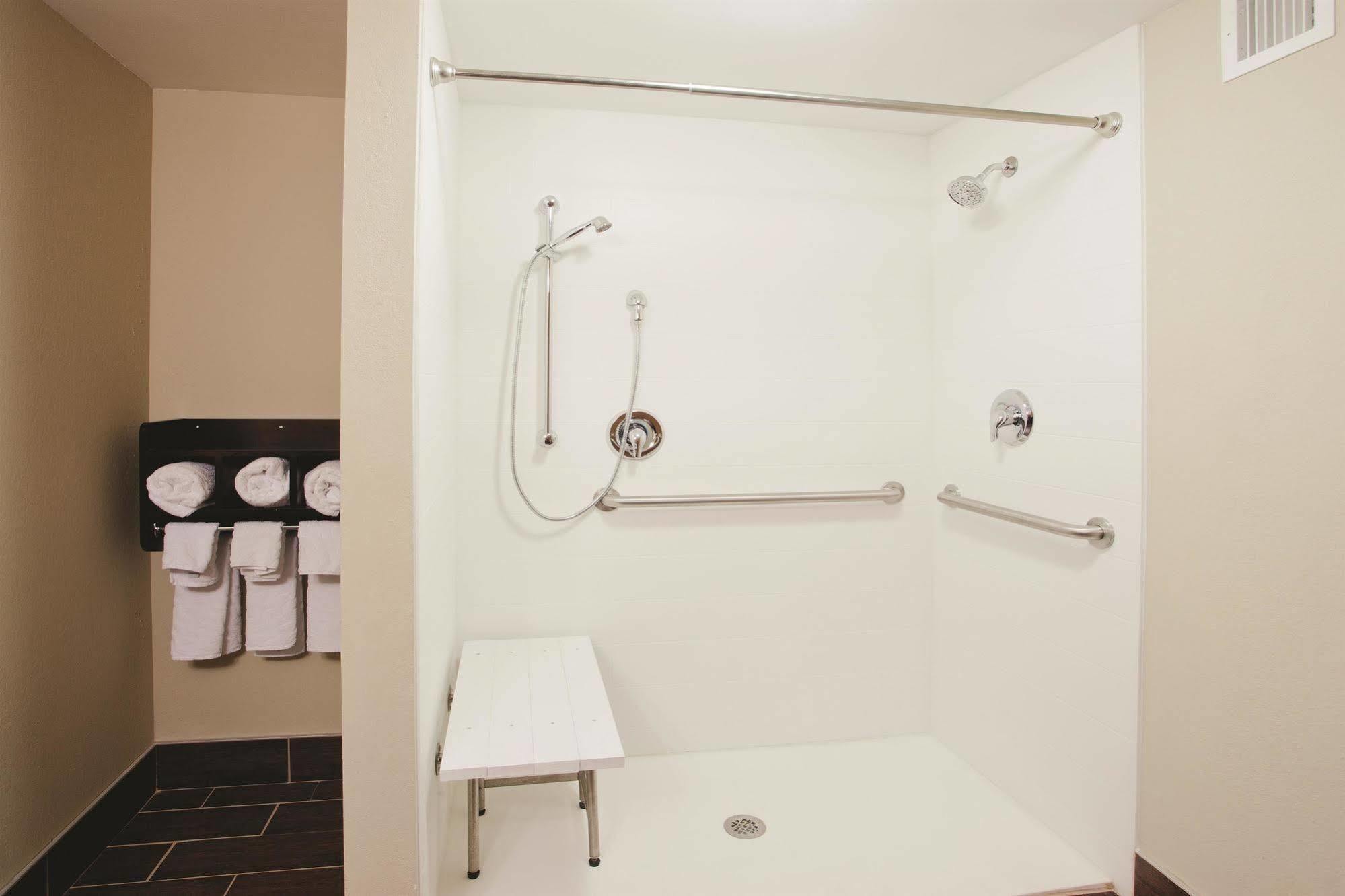 La Quinta By Wyndham Knoxville Central Papermill Εξωτερικό φωτογραφία