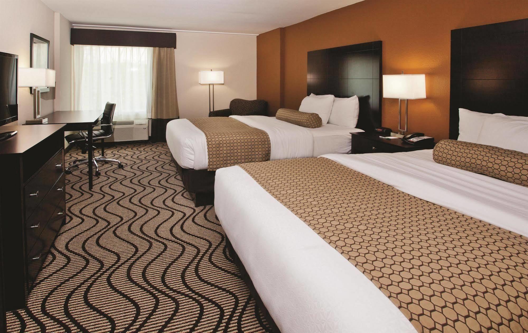 La Quinta By Wyndham Knoxville Central Papermill Εξωτερικό φωτογραφία